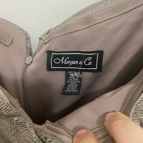 Morgan & Co. Dress - Picture 6 of 7